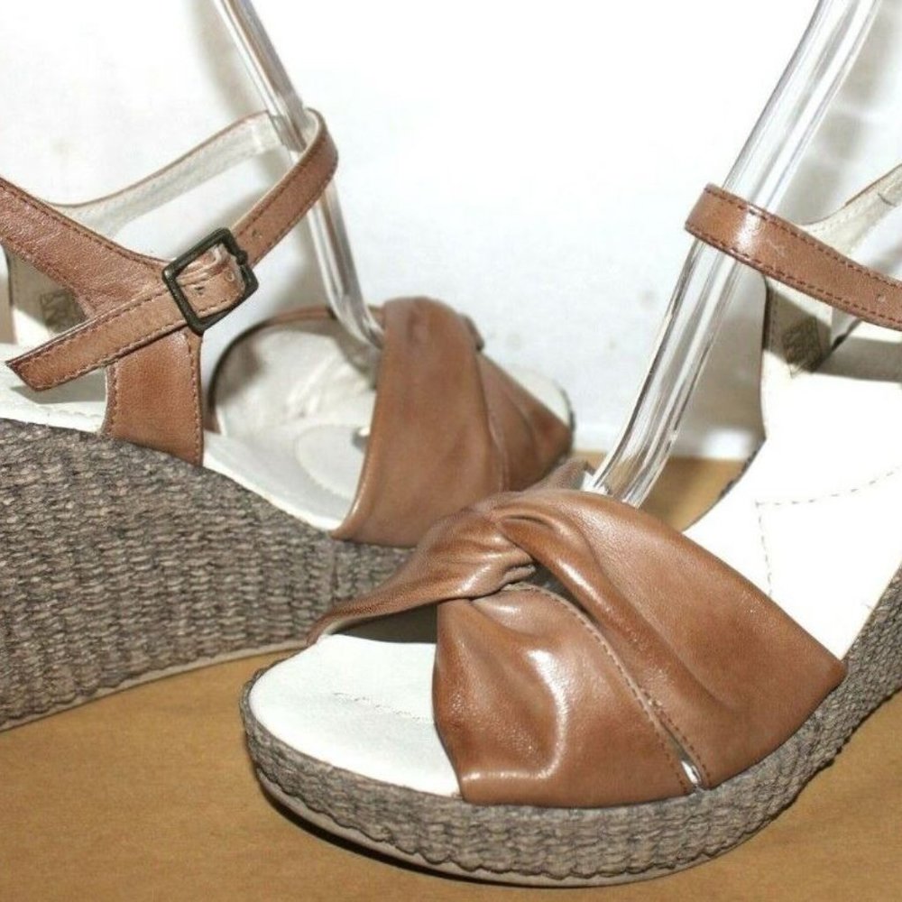 Gabriella Rocha Stohlton Retro Taupe Leather Woven Wedge 7.5 US Romania New